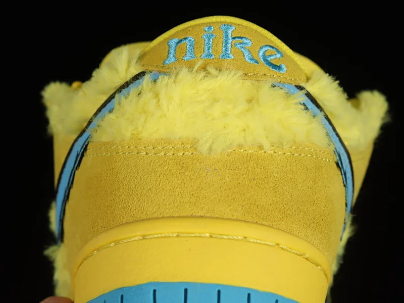 All categories Nk SB Dunk Series Nk SB Dunk Low low-top sneakers OG version Grateful Dead x Nk SB Dunk Low "Yellow Bear" joint model yellow and blue bear sports skateboard shoes CJ5378-700